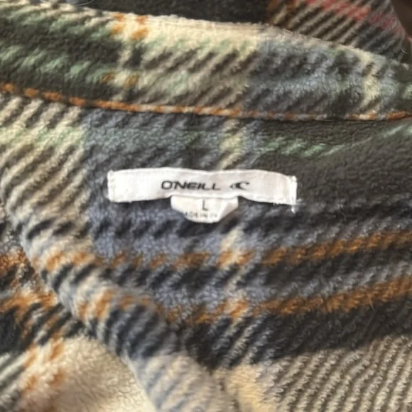 Gently worn womans large O’Neill flannel jacket button up (891) - Picture 5 of 5